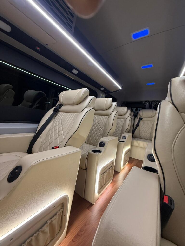 Maharaja Urbania on Rent 